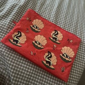 Baggu pouch